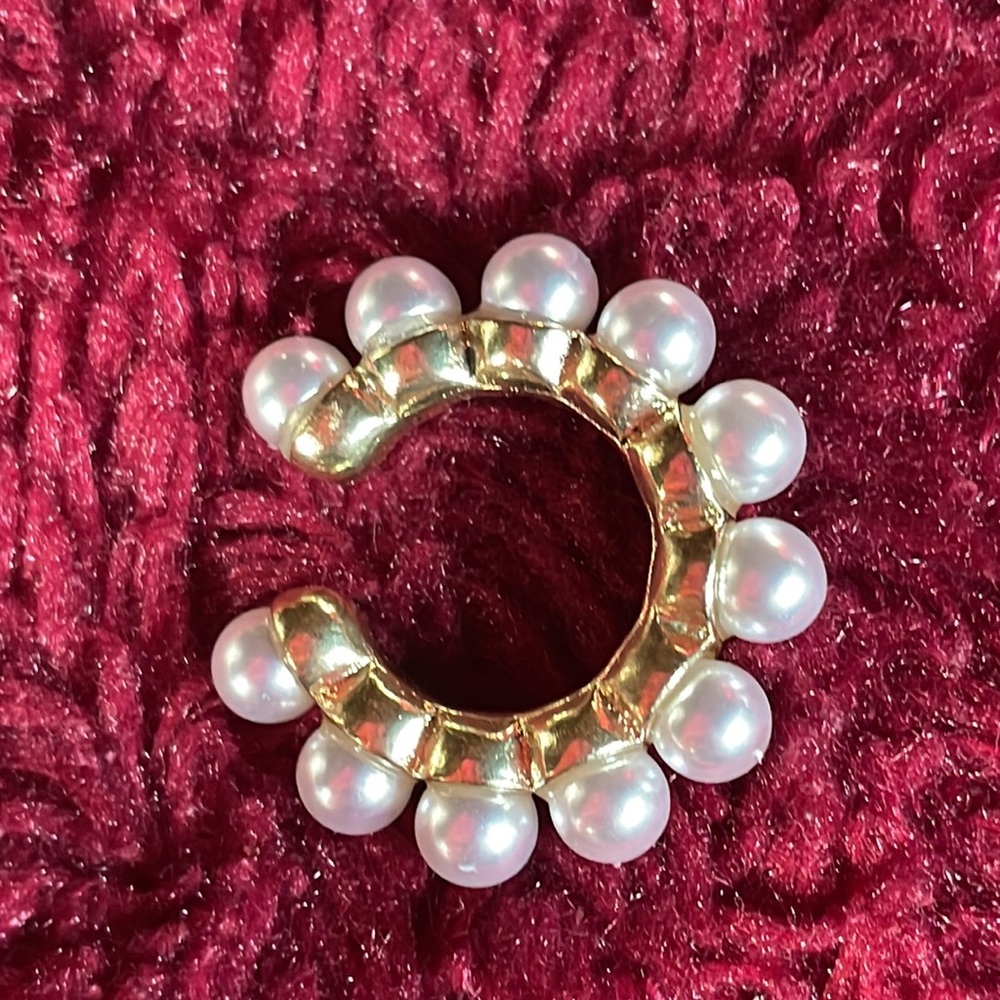 New! Small Pearl Ear Cuff - Picture 2 of 4